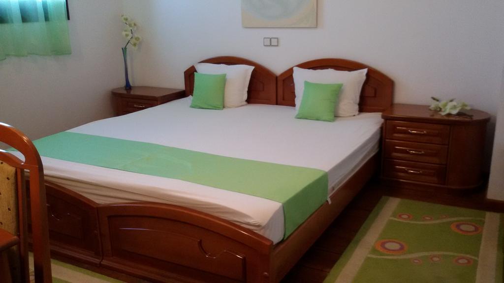 ارباناسي Family Hotel Elegance المظهر الخارجي الصورة