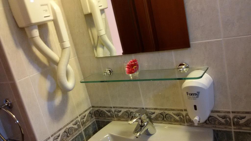 ارباناسي Family Hotel Elegance المظهر الخارجي الصورة